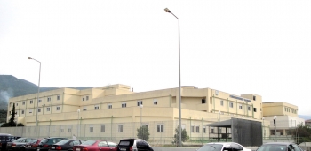 Χωρίς γιατρούς, φάρμακα και υλικά το Νοσοκομείο Καλαμάτας