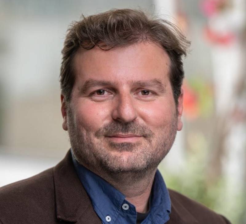 O Mεσσήνιος υπ. ευρωβουλευτής των Οικολόγων Πράσινων Μιχ. Μπάκας στην “Ε”: «Aπάντηση στην οικολογική και οικονομική κρίση με ριζικές αλλαγές σε παραγωγή και κατανάλωση»