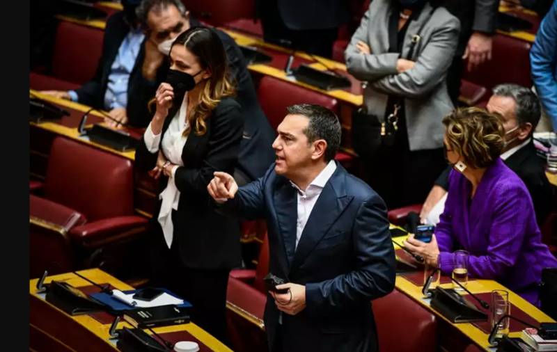 Τσίπρας: Πρωταγωνιστής της αισχροκέρδειας η ΔΕΗ - Τα golden boys αλώνουν το κράτος για να φτιάξουν βιογραφικό στις πλάτες μας