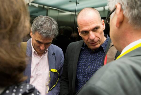 Βαρουφάκης: "H θέση της χώρας στην ευρωζώνη είναι αδιαπραγμάτευτη"