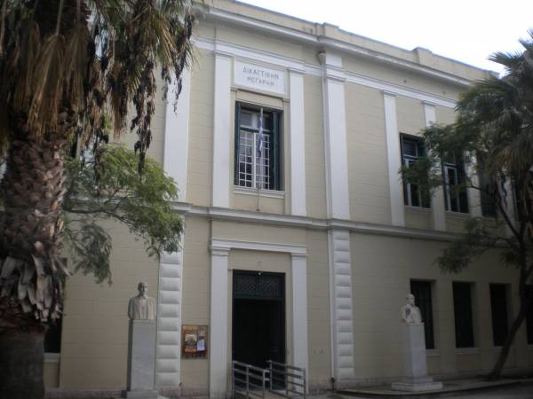 Ενας 34χρονος ο φαρσέρ για βόμβα στα Δικαστήρια Ναυπλίου