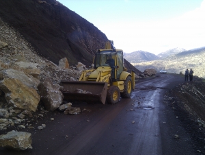 Αποκατάσταση του δρόμου Παραλογγοί - Τριπόταμα