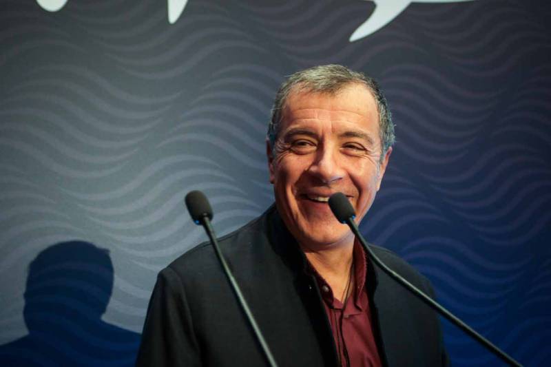 Θεοδωράκης: "Αν κάνει πρόταση μομφής ο κ. Μητσοτάκης θα την ψηφίσω"