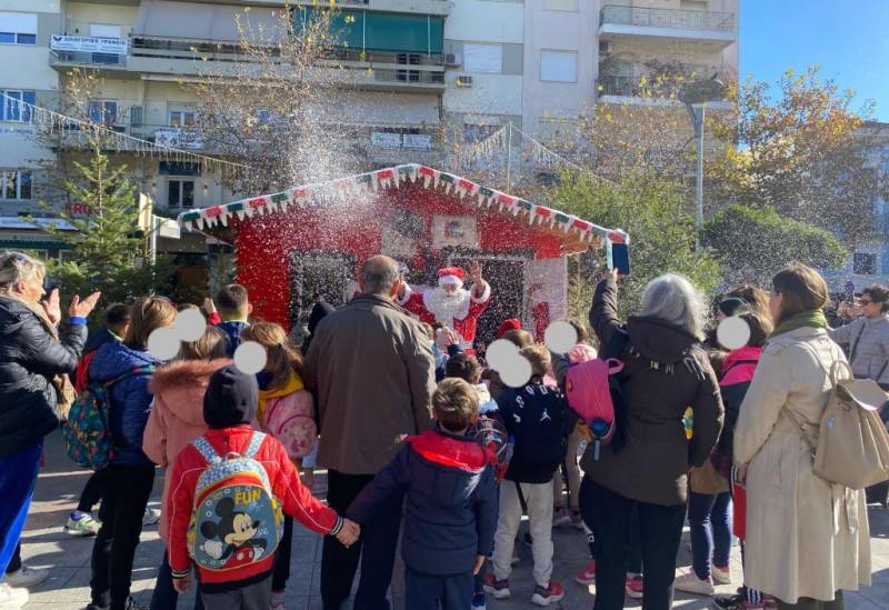 Καλαμάτα: Επίσκεψη παιδιών από τα ΚΔΑΠ στη Δημοτική Φιλαρμονική και στη γιορτινή πλατεία