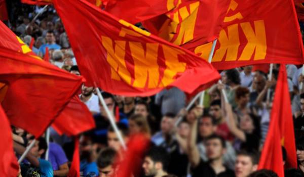 Νέες υπογραφές στήριξης του ΚΚΕ