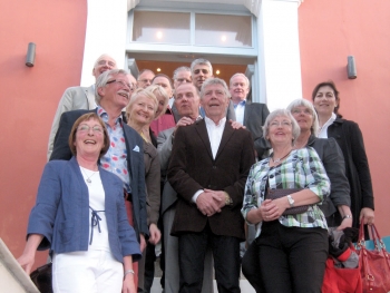 16 Σουηδοί δημοσιογράφοι στο σπίτι του Κωστή Τσικλητήρα με αφορμή τα 100 χρόνια από την Ολυμπιάδα της Στοκχόλμης