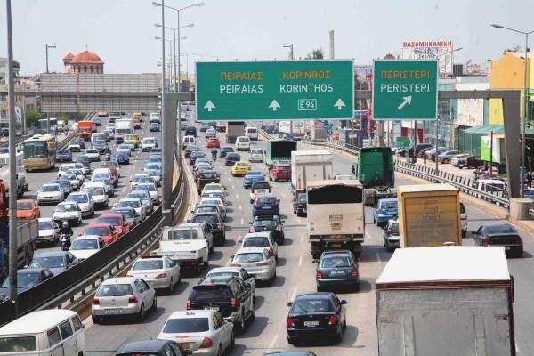 Αυξημένα μέτρα της Τροχαίας για την 28η Οκτωβρίου