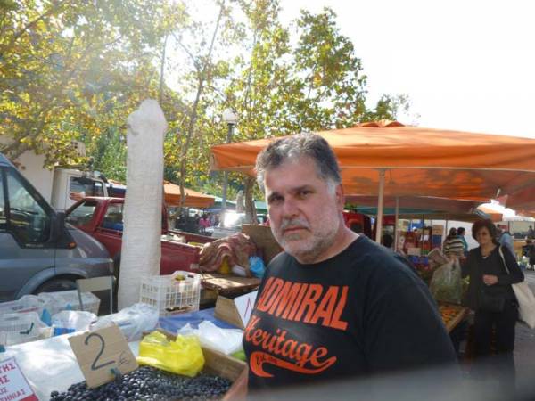 Σύμφωνα με τον παραγωγό Δημ. Λυκοτραφίτη: Δύσκολη η καλλιέργεια της ελιάς Καλαμών