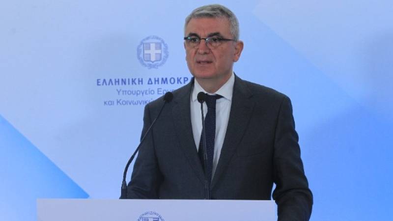 Τσακλόγλου: "Το 8 θα είναι το πρώτο νούμερο του νέου κατώτατου μισθού"