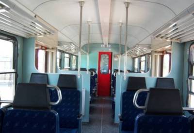 Ερωτήσεις Βελόπουλου για τρένο και Μεσσηνιακό Κόλπο