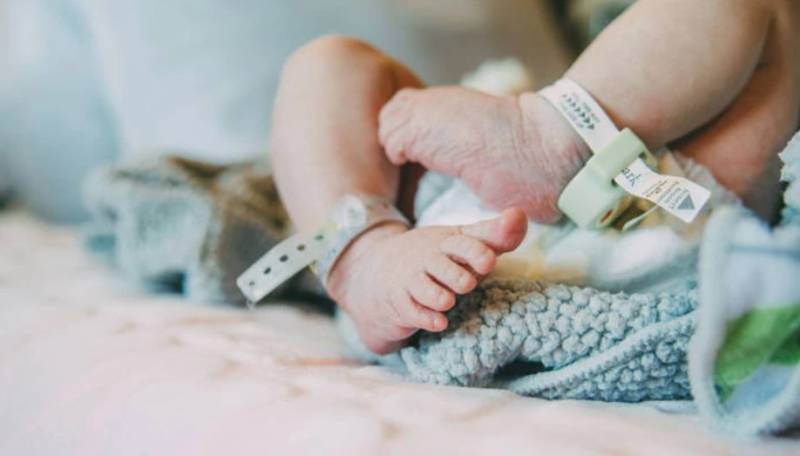 Πέθανε νεογνό στην Κρήτη - O πατέρας κατήγγειλε τον θάνατό του στην Αστυνομία