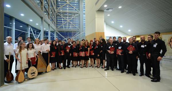 Χρυσό και ασημένιο στις χορωδίες της Μητρόπολης Μεσσηνίας