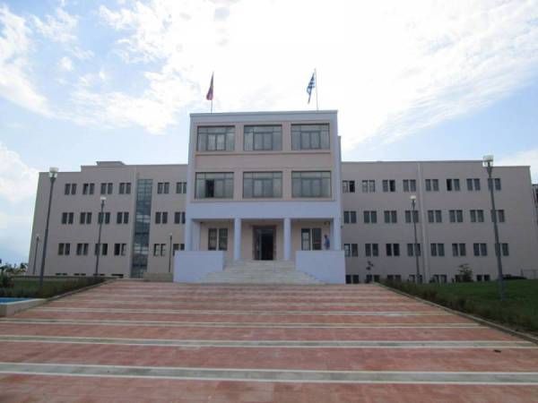 Επαρκεί το νέο Δημαρχείο Καλαμάτας για τη στέγαση των υπηρεσιών