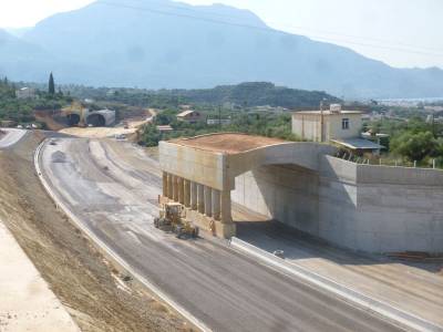 Με εντατικούς ρυθμούς προχωρά ο περιφερειακός της Καλαμάτας (βίντεο-φωτογραφίες)