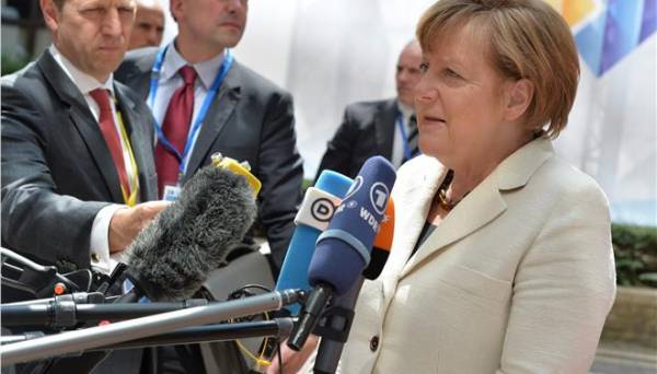 Μέρκελ: «Θα δω τον Τσίπρα αν το ζητήσει - όπου υπάρχει θέληση, υπάρχει και τρόπος»