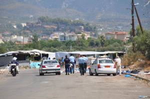 Ψήφισμα κατοίκων Αγίας Τριάδας: «Απομάκρυνση τσιγγάνων και δίωξη υπευθύνων»