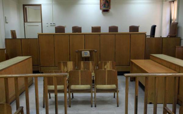 Καλαμάτα: Ξεκίνησε η δίκη για τη διακίνηση κοκαΐνης