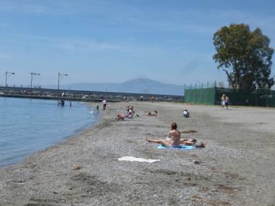 Ξεκίνησαν το μπάνιο