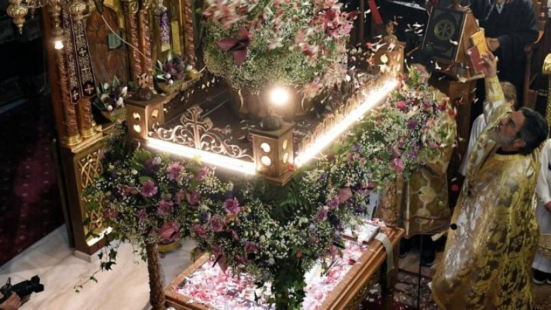 Η Μικρή Ανάσταση: Πρόωρες Λάμψεις Φωτός