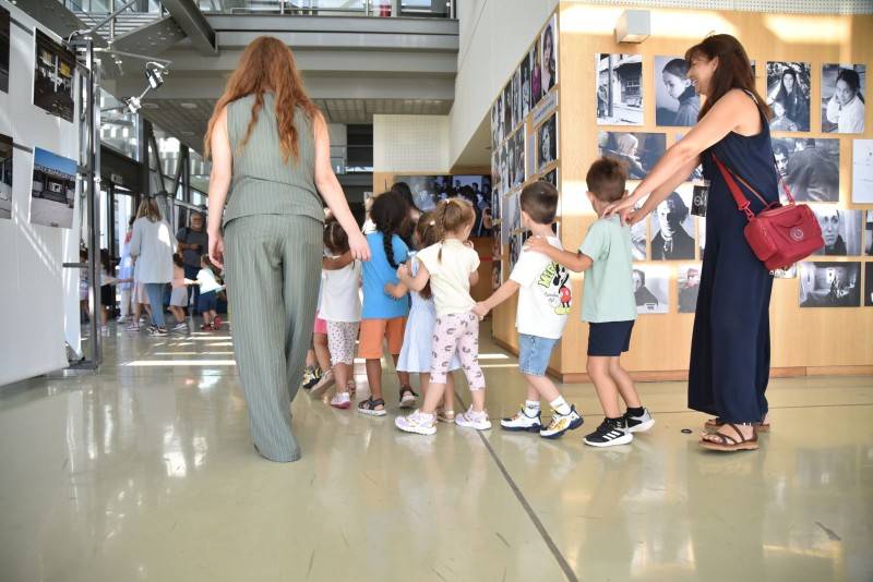 1η Διεθνής Συνάντηση Φωτογραφίας Καλαμάτας: Συνεχίζονται οι εκπαιδευτικές επισκέψεις μαθητών