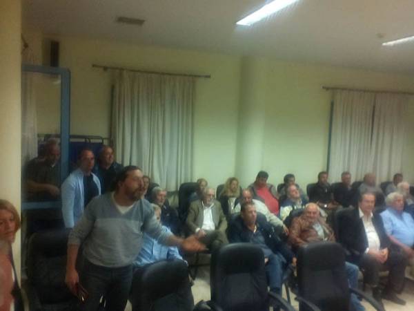 Σε κλίμα έντασης η ιδιωτικοποίηση της αποκομιδής των απορριμμάτων στο Δημοτικό Συμβούλιο Τριφυλίας