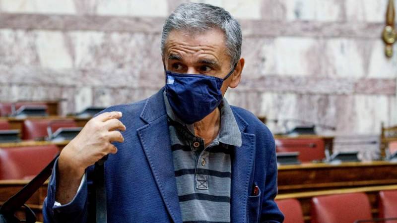 Τσακαλώτος: Η κυβέρνηση «εργαλειοποιεί πρόσφυγες και μετανάστες»