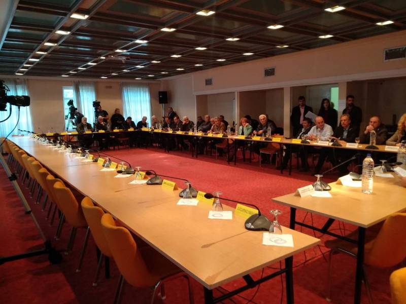 Η μεγαλοψυχία του κ. Στρατηγάκου και τα... φυτά