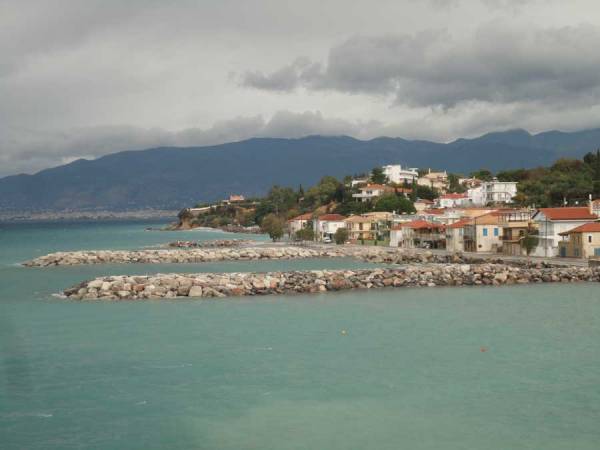 Προχωρά το έργο προστασίας της ακτής στο Ακρογιάλι