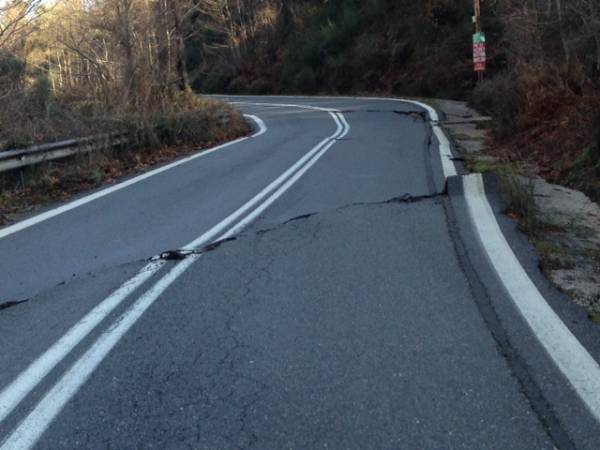 Εχει διακοπεί η κυκλοφορία στον παλιό εθνικό δρόμο Καλαμάτα - Σπάρτη