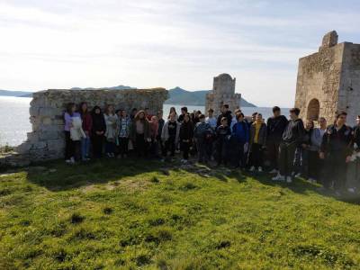 Μαθητές ξενάγησαν… μαθητές στο Κάστρο της Μεθώνης