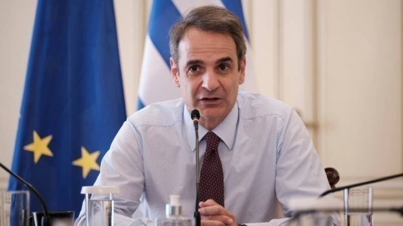 Κυριάκος Μητσοτάκης: Από σήμερα ο κατώτατος μισθός ανεβαίνει στα 780 ευρώ - Έτσι, στο τέλος του μήνα, 585.000 εργαζόμενοι συμπολίτες μας θα δουν τον μισθό τους να αυξάνεται