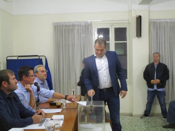 Αναμένονται αναταράξεις και πτώσεις από τα σύννεφα