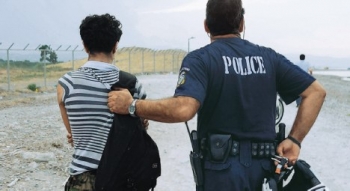 Μόνο ο ένας από τους τρεις απατεώνες προφυλακιστέος για την εξαπάτηση ηλικιωμένων