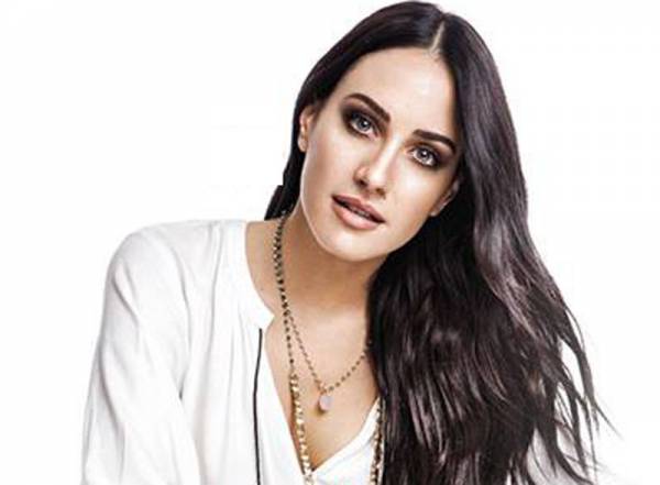 Η Μαλού θα τραγουδήσει στα Τρίκαλα