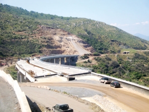 Τρέχουν για να παραδώσουν το Παραδείσια - Τσακώνα μαζί με το τμήμα του νέου δρόμου στη Μεσσηνία