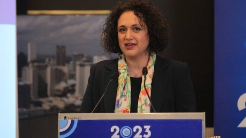 Λοΐζου: Σημαντική η συνεργασία επιμελητηρίων και κυβέρνησης για την επιχειρηματικότητα