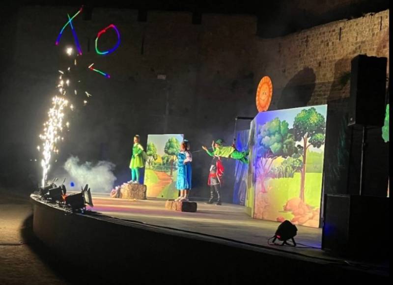 Στην Καλαμάτα η παράσταση “Πίτερ Παν και Τίνκερμπελ”