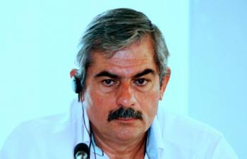 Πετράκος για φίμωση της Λαϊκής Ενότητας