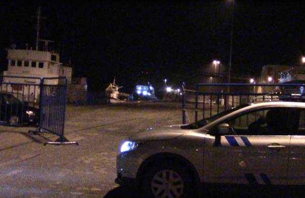 Συλλήψεις στο λιμάνι της Καλαμάτας για λαθρεμπόριο τεράστιας ποσότητας τσιγάρων (βίντεο)