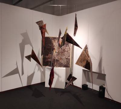 Το έργο της εικαστικού Δ. Μερμίγκη στην έκθεση "Επαναστατικά Παλίμψηστα"