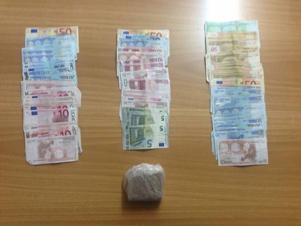 60χρονος τσιγγάνος συνελήφθη για εμπόριο ηρωίνης