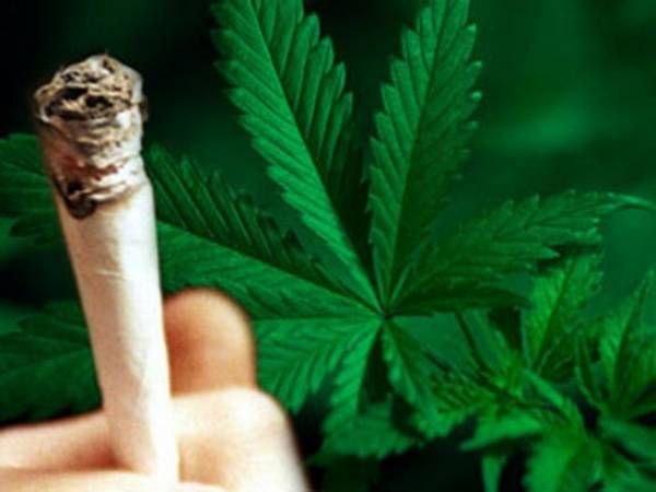 Σύλληψη τριων ατόμων στην Καλαμάτα