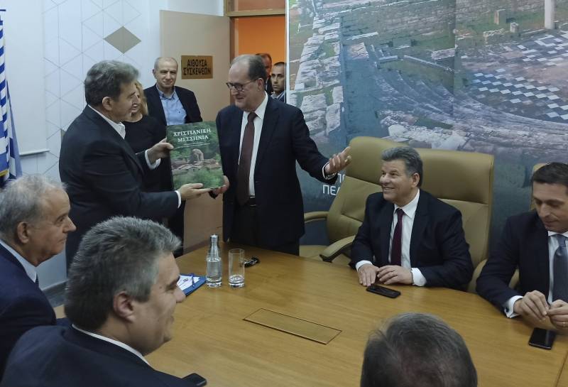 Τί υποσχέθηκε ο Χρυσοχοΐδης στους δημάρχους της Μεσσηνίας