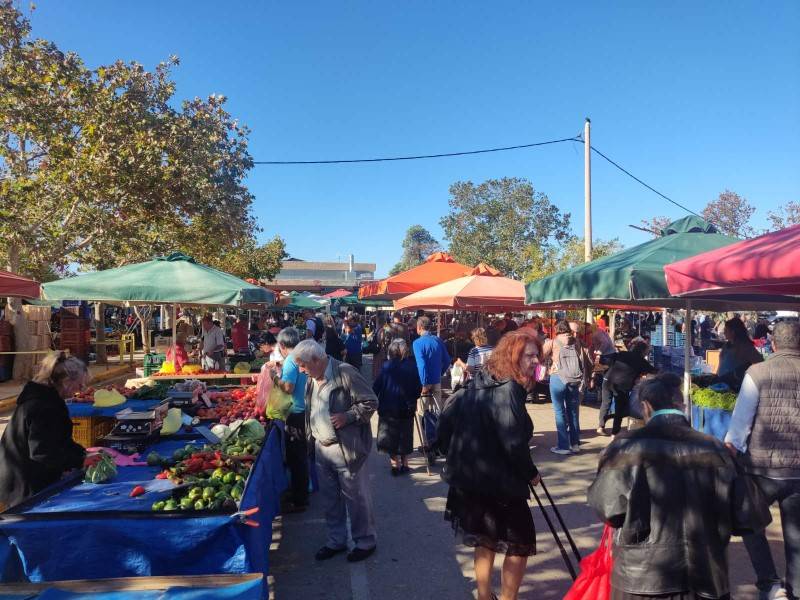 Τσουχτερό πρόστιμο για πώληση χύμα τσίπουρου σε παραγωγό στη λαϊκή της ΚΑΚ