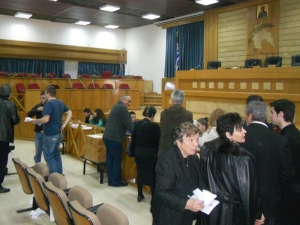 Μεγάλη συμμετοχή στις εκλογές του ΠΑΣΟΚ