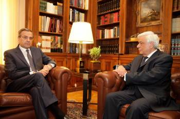 Ανησυχία Σαμαρά για ενδεχόμενη ρήξη στη συνάντηση με τον Παυλόπουλο