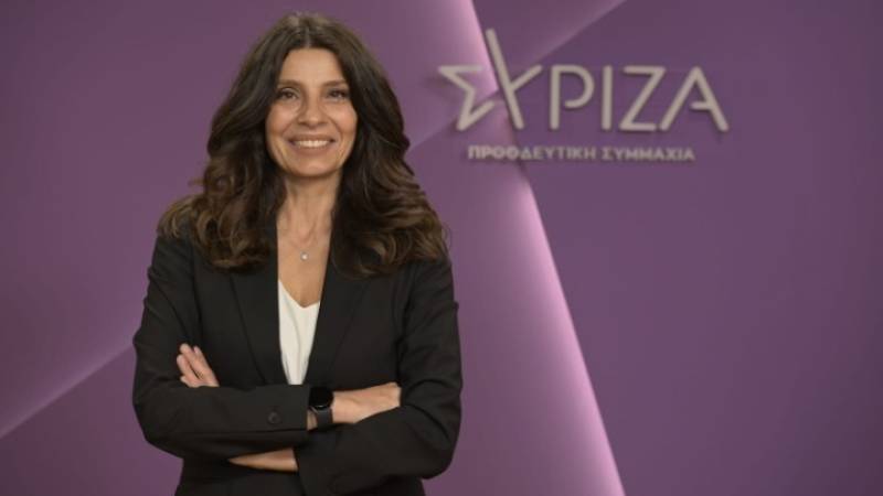 Τσαπανίδου: Η κυβέρνηση επιβαρύνει τα νοικοκυριά με την ακρίβεια και μοιράζει μικροποσά με κουπόνια