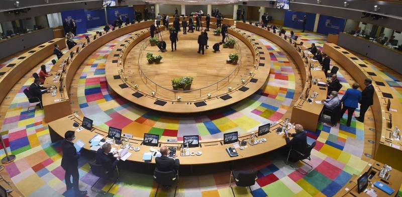 Μετάλλαξη Δέλτα: «Καρφιά» Μακρόν - Μέρκελ σε Ελλάδα, ανησυχία για τον τουρισμό (βίντεο)