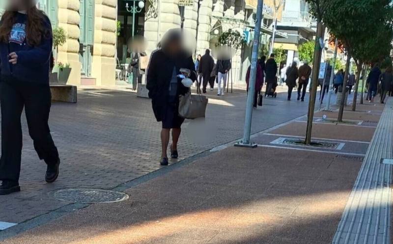 Επικίνδυνα πατίνια στον πεζόδροµο της Αριστοµένους