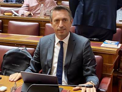 Ο Μαντάς για παράταση μετάκλησης εργατών γης